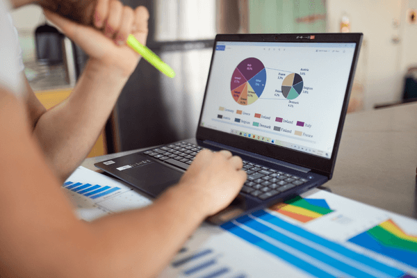 Linkana ou planilha de Excel: por que softwares são sempre melhores?